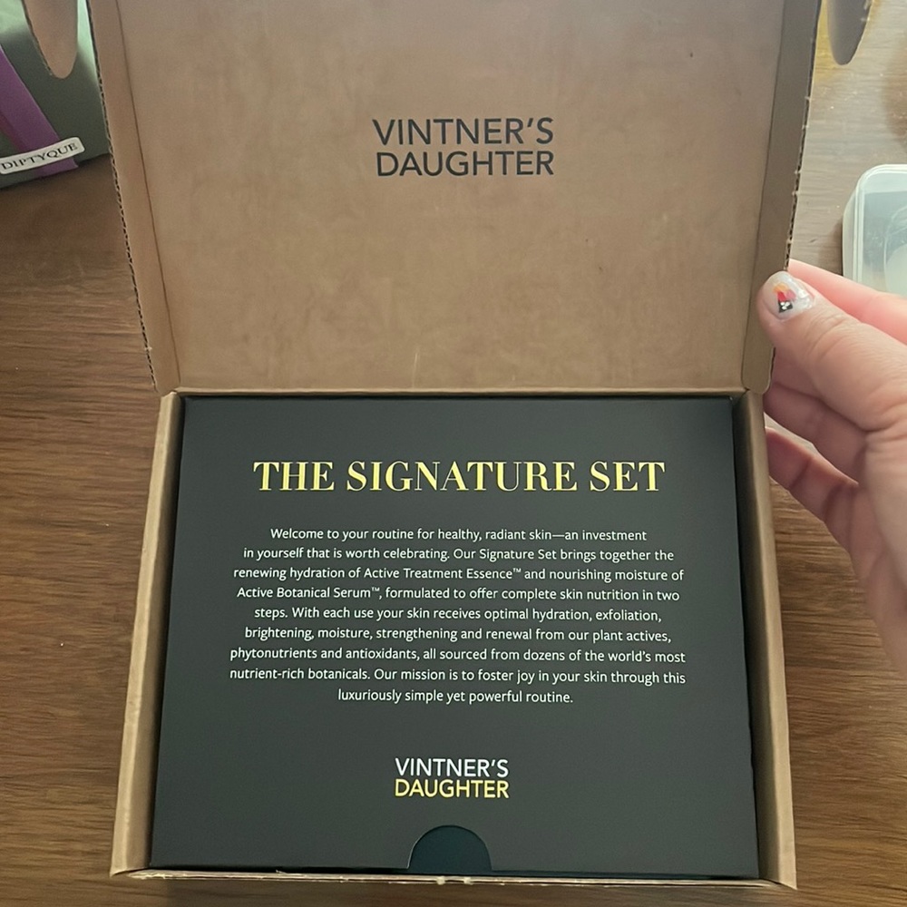 BRAND NEW Vintner's Daughter Signature Set